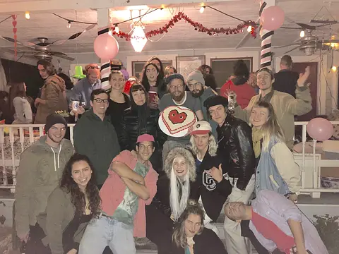 Love Is Moving - 이미지